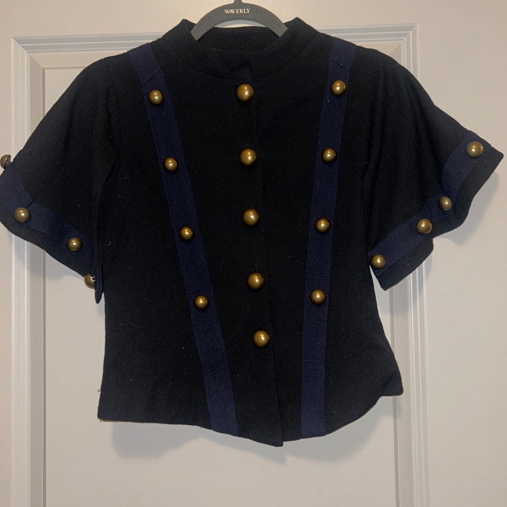 Sea grommet vest
